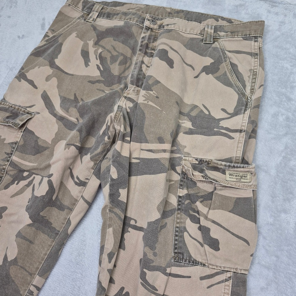 Wrangler Authentic Issue Mens 36x30 Desert Camo Cargo Pants 70LEWCG Cotton